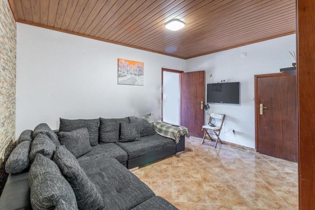 Casa Central - Peceful Mountain Retreat In Calheta Ribeira do Raposo Екстер'єр фото
